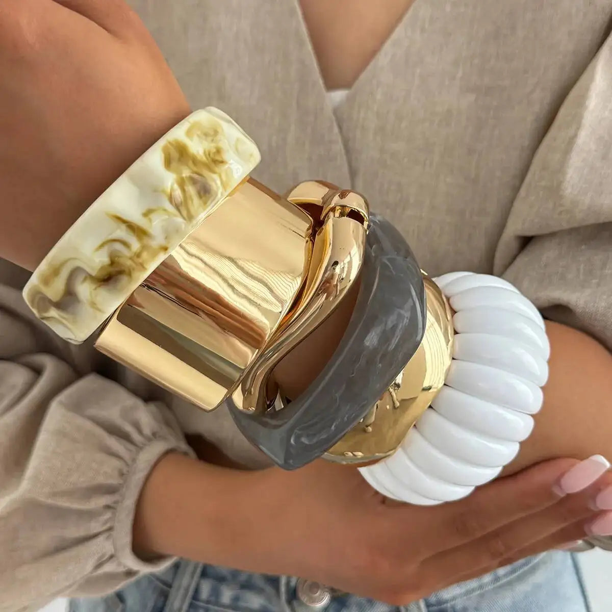 6 Style Exaggerated Irregular Chunky Acrylic Resin Wide Bracelet Trend Creative Stackable Spring Bangle Grunge Rock Jewelry