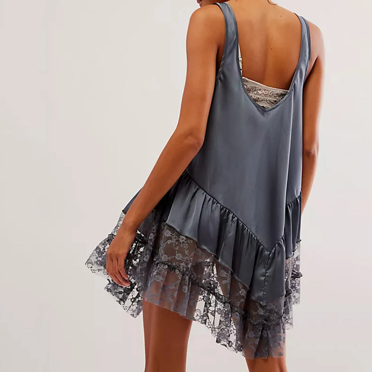 Women's Y2k Spaghetti Strap Lace Mini Dress Sleeveless Scoop Neck Ruffle Flowy Short Dress Lightweight Party Dress