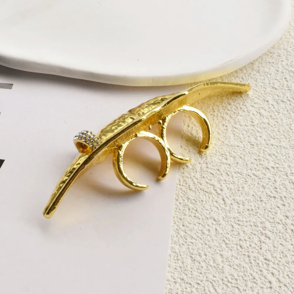 Exaggerated Personality Metal Golden Plated Lips Shaped Adjustable Ring For Women Fashion Finger Jewelry Accessories