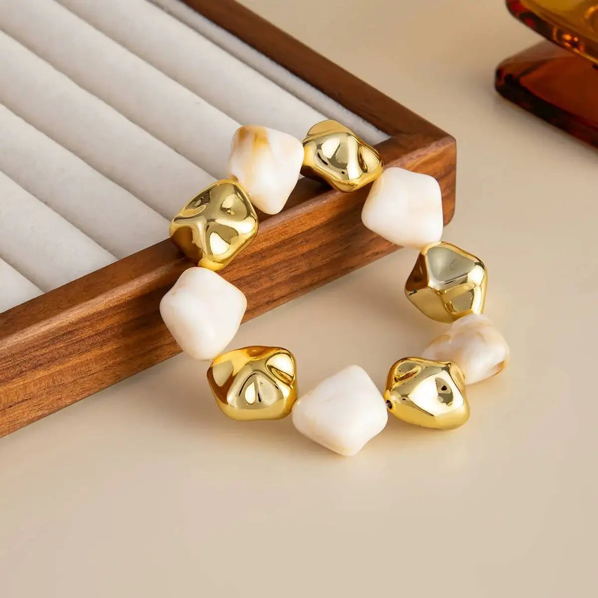 4 Styles Vintage Acrylic Bangles for Women 2026 New Daily Stacking Resilient Bracelets Couple Jewelry Accessories