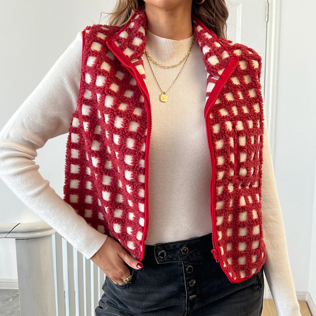 Womens Sherpa Fleece Vest Checkered Sleeveless Zip Up Warm Cardigan Polar Fleece Vest Jacket with Chest Pocket