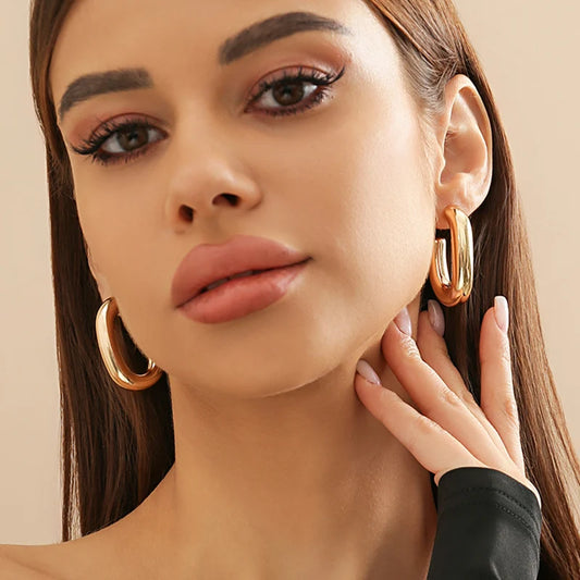 Vintage U Shape Circle Stud Earrings for Women Fashion Statement Exquisite Geometric Piercing Earring Steampunk Jewelry