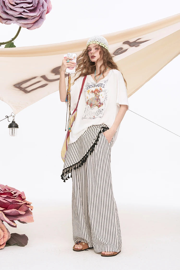 Playful Cartoon Print V-Neck Oversized T-Shirt, Drop Shoulder Casual Graphic Tee, Streetwear Loose Top for Women