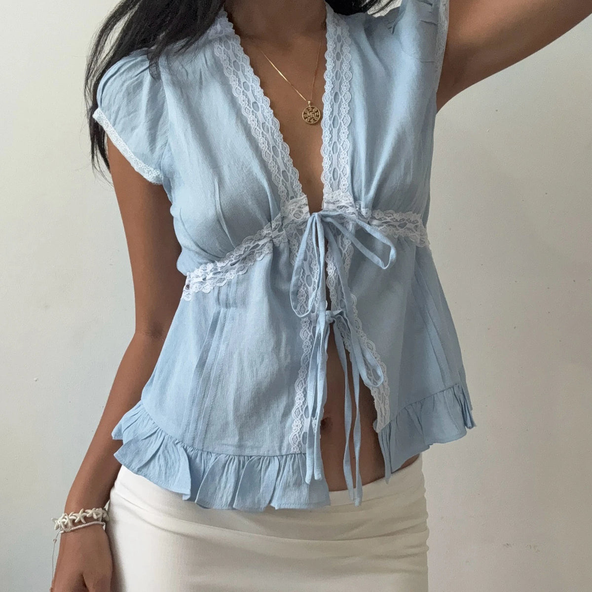 Women Tie Front Lace Trim Tank Tops Y2k Fairy V Neck Cami Crop Top Summer Going Out Tops Vintage Streetwear
