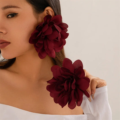 Exaggerated Big Silks Satins Flower Stud Earrings Women Elegant Petal Fluffy Fabric Pierced Earring Y2K Jewelry Wed Accessories