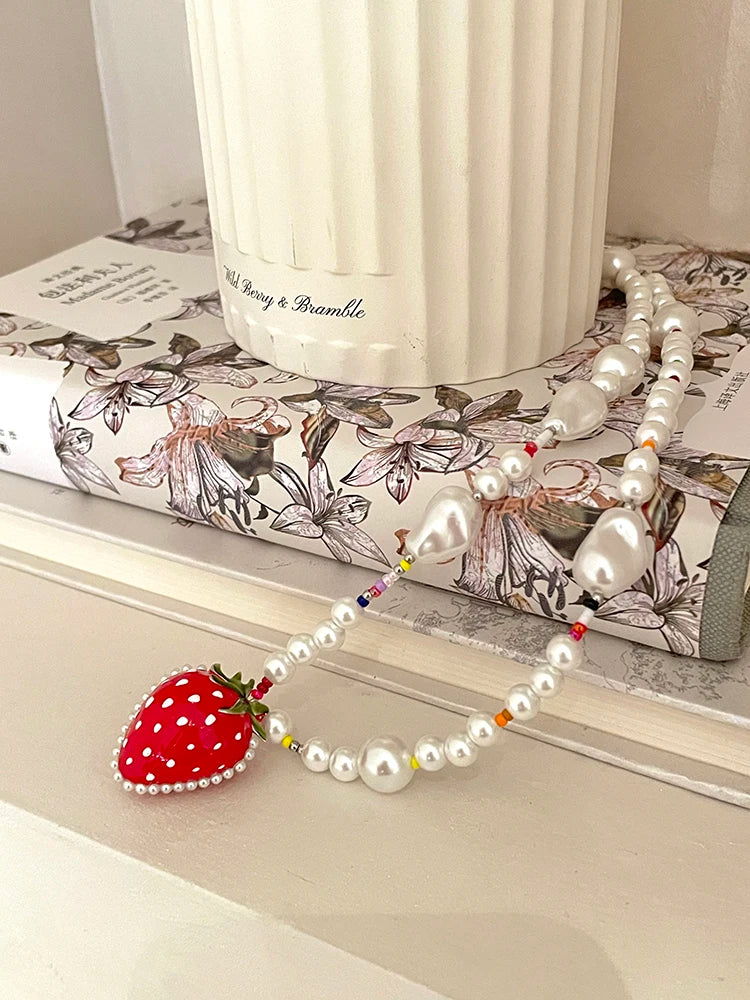 Women's Strawberry Pendant Pearl Necklace, Colorful Beaded Baroque Pearl Choker, Cute Y2K Style Collarbone Jewelry