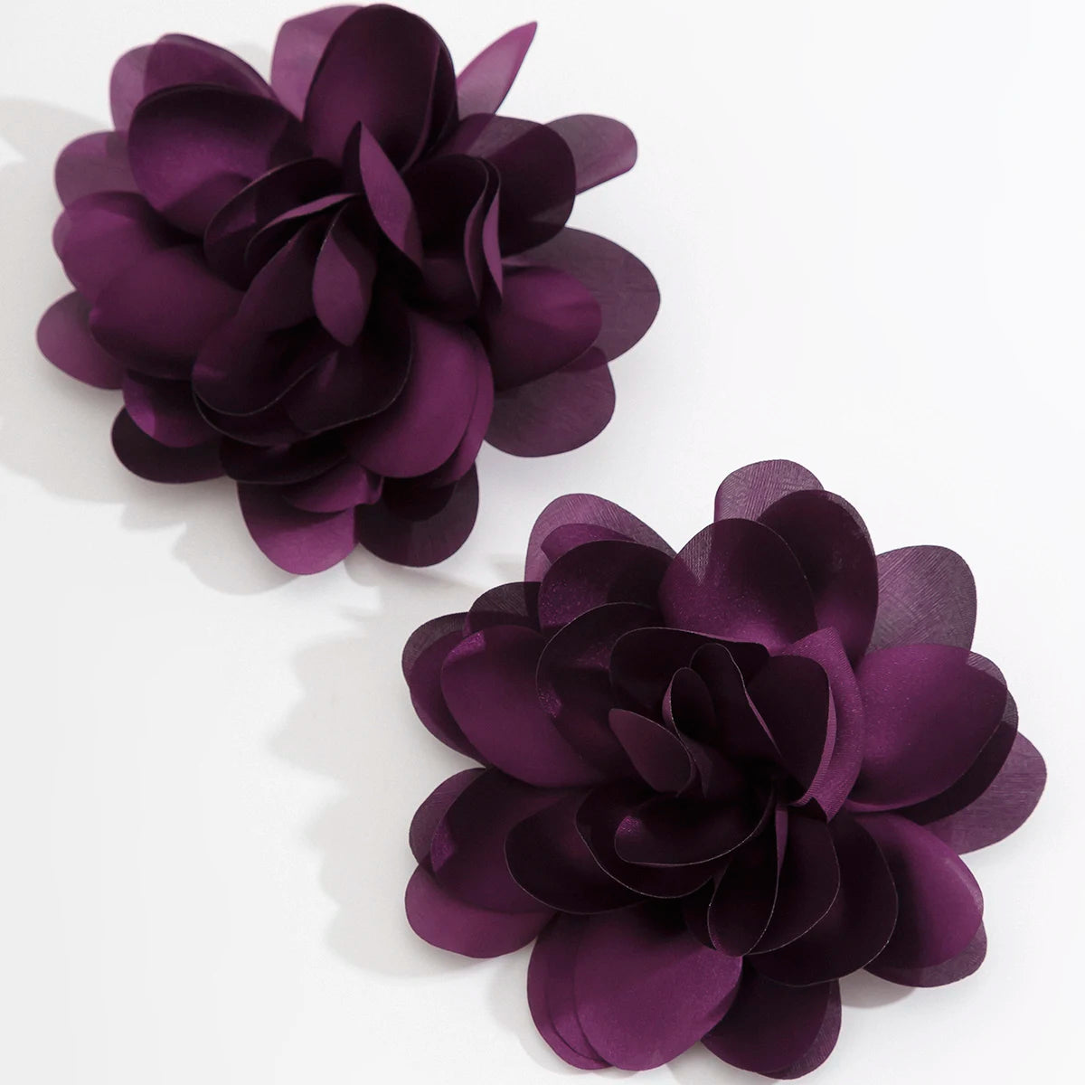 Exaggerated Big Silks Satins Flower Stud Earrings Women Elegant Petal Fluffy Fabric Pierced Earring Y2K Jewelry Wed Accessories