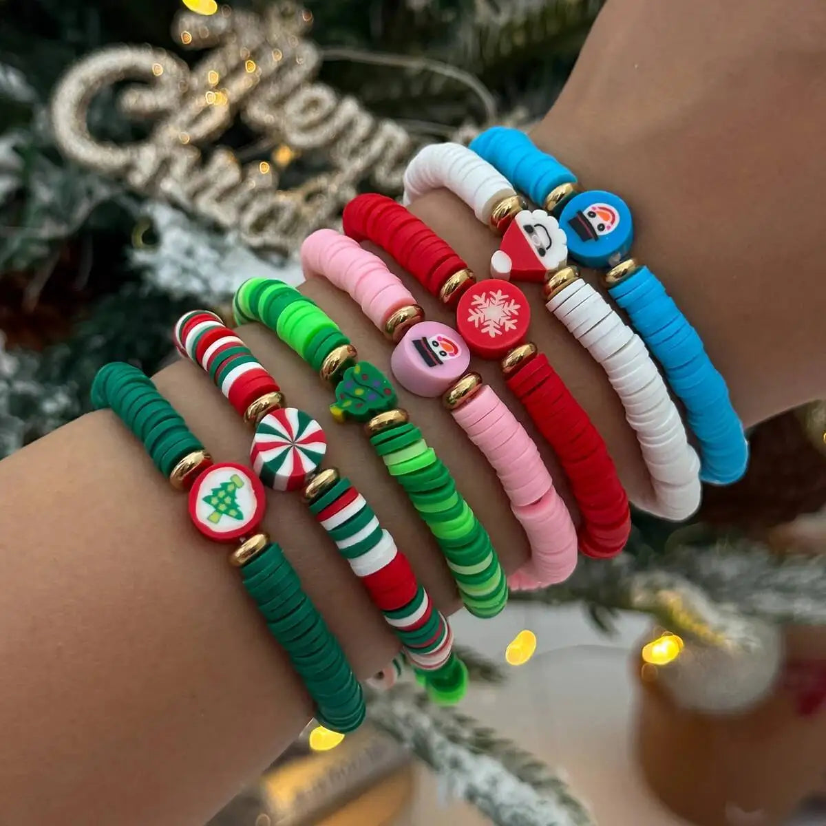 7Pcs/Set New Santa Claus Snowflake Christmas Tree Bracelet for Women Stackable Colorful Soft Ceramic Beaded Bracelet 2026