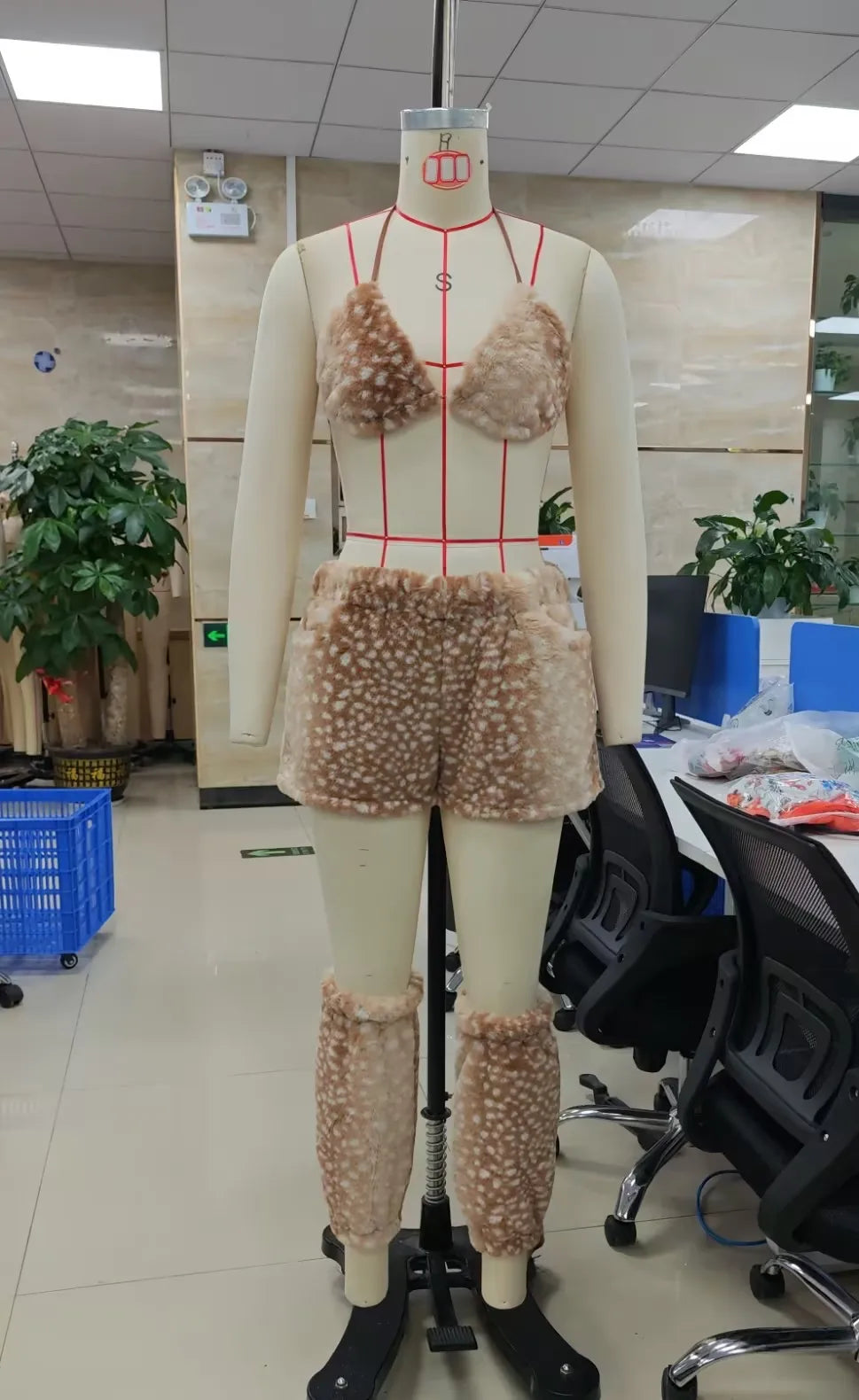 Women Y2K Furry Deer Spot 2 Piece Outfit Plush Halter Triangle Top And Elastic Shorts Set Cute Club Party Loungewear
