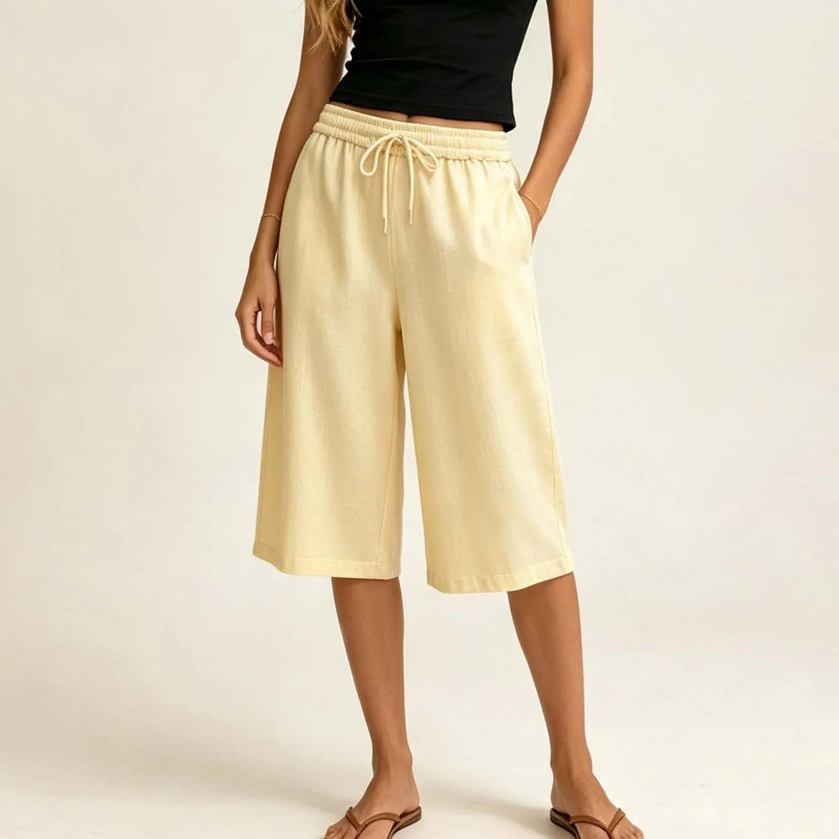Women Camo Cropped Bermuda Shorts Elastic Waist Drawstring Frayed Hem Wide Leg Shorts Daily Streetwear Loose Bottoms