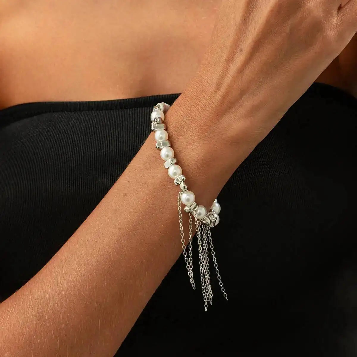 Elegant Tassel Link Pendant Bracelet Vintage Imitation Pearl Chain Charm Bangles for Women Couple Jewelry Gift