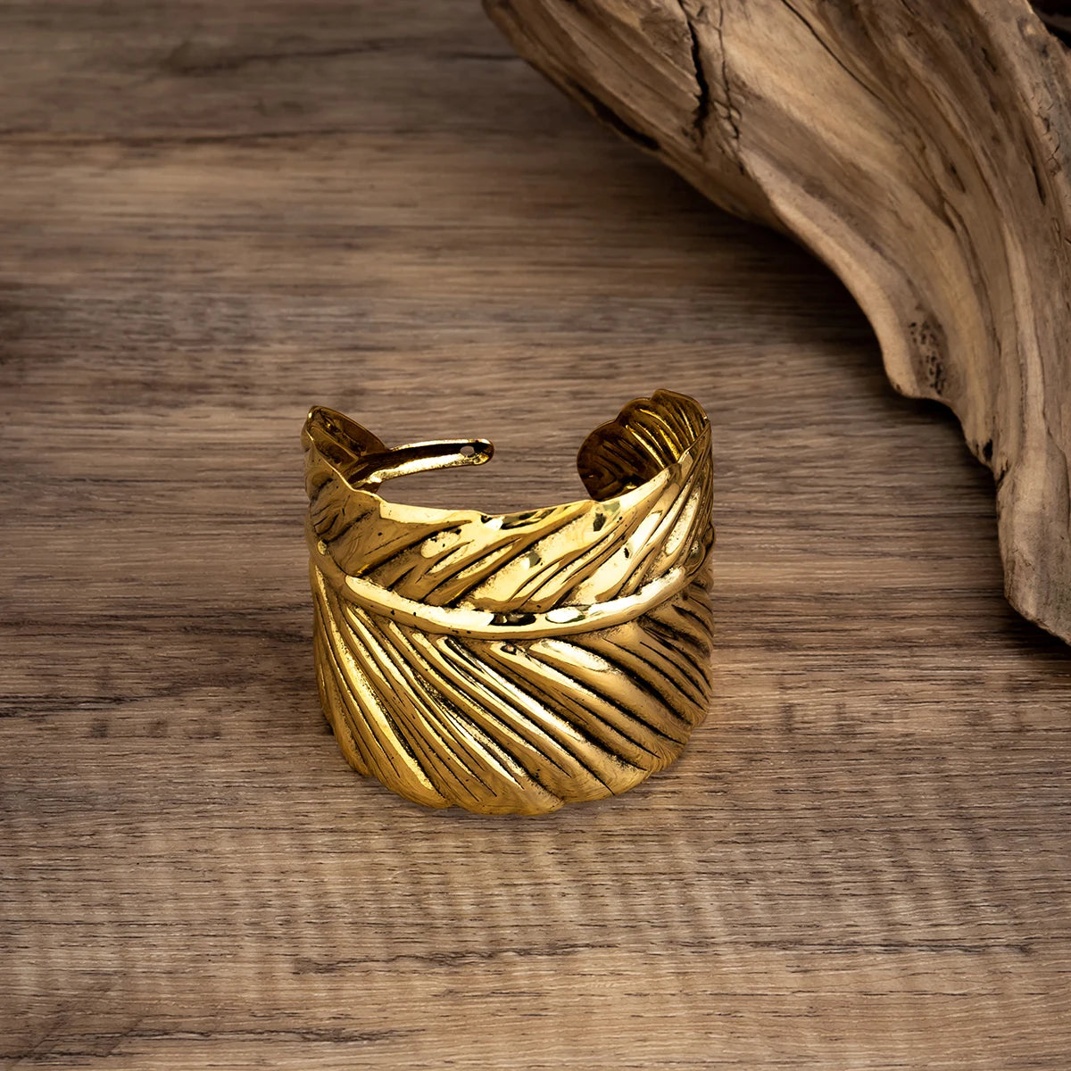 Unique Punk Heavy Metal Chunky Wide Cuff Open Bangles Women Vintage Carving Feather Arm Bracelet Grunge Jewelry Steampunk Men