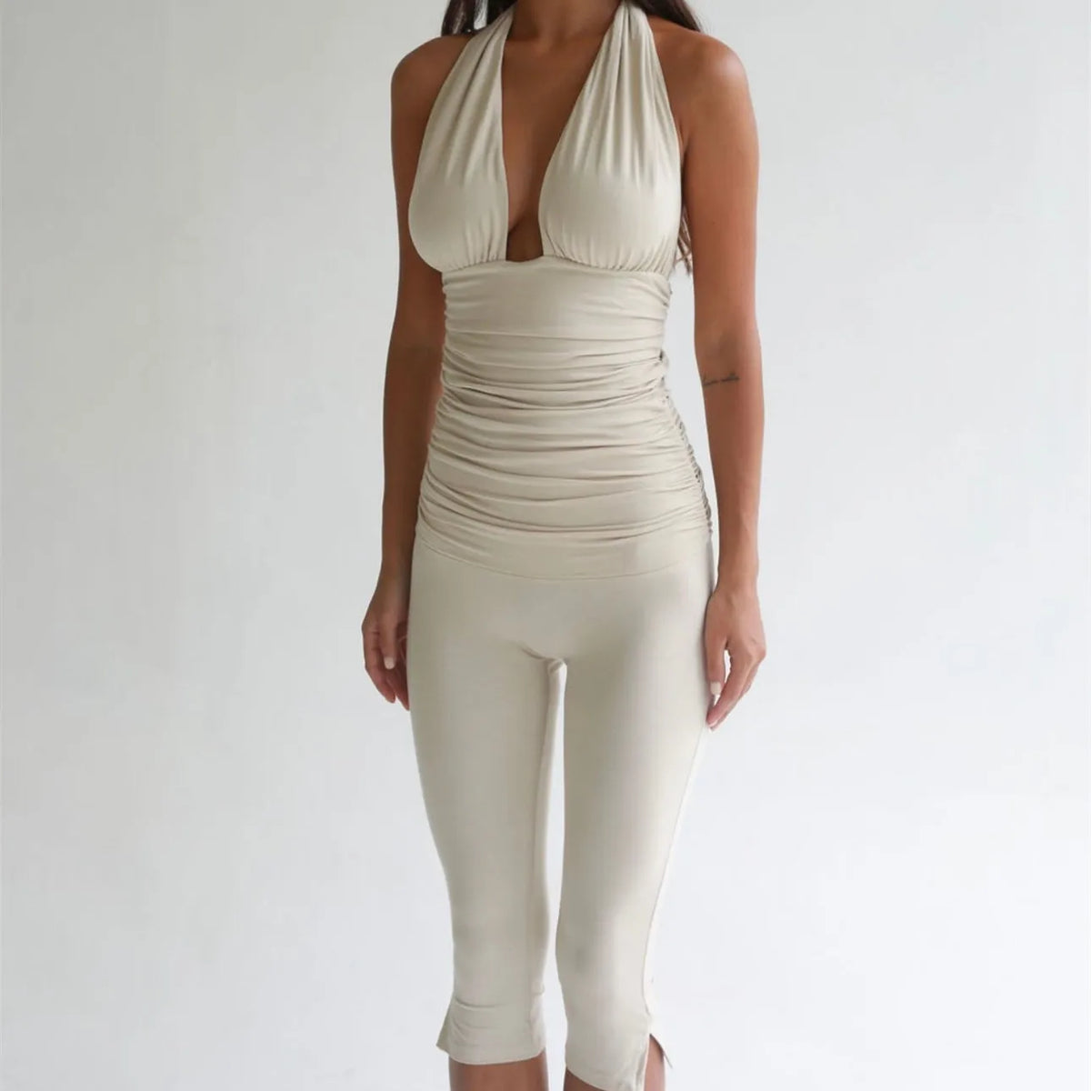 Women's Y2K Sexy Halter Neck Backless Deep V Neck Ruched Bodycon Capri Length Jumpsuit Solid Color Slim Fit Streetwear