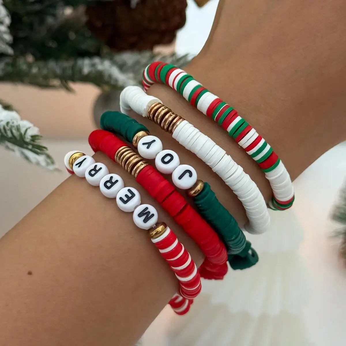 5 Pcs Women's Christmas Series Polymer Clay Bracelet Set Stackable CCB Beaded Fashion Charm Jewelry Accessories