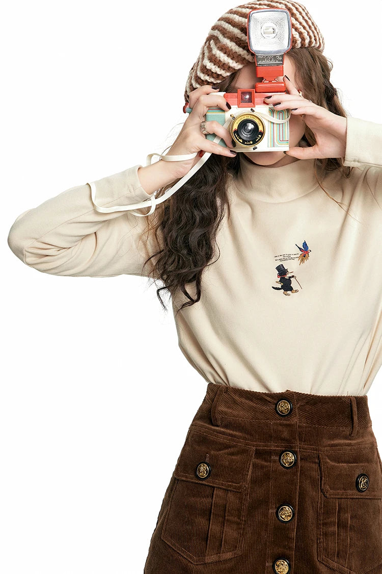 Women's Casual Graphic Long Sleeve Top with Cartoon Print, Cozy White Tee for Everyday Wear