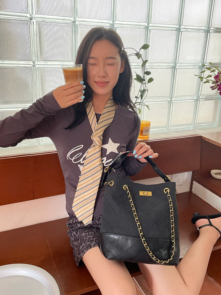2025 Autumn New Arrivals Elegant Color Block Chain Detail Luxury Crossbody Bucket Bag For Woman