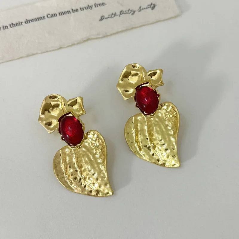 Exaggerated Metal Golden Leaf Dangle Earrings for Women Jewelry Gorgeous Fashion Show Collection Earrings Accessories