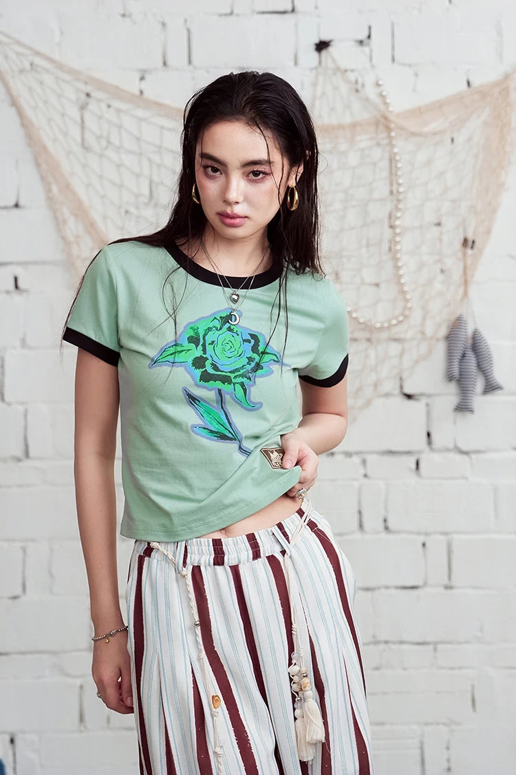 Women's Rose Print Cropped Ringer T-Shirt Color-Block Trim Baby Tee Short Sleeve Casual Fit Top