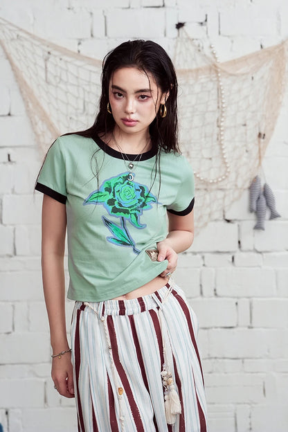 Women's Rose Print Cropped Ringer T-Shirt Color-Block Trim Baby Tee Short Sleeve Casual Fit Top