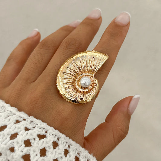 Exaggerated Big Conch Snail Gold Color Rings for Women Trend Vintage Adjustable Imitation Pearl Rings Grunge Jewelry