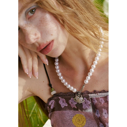 Minimalist Faux Pearl Necklace with Planet‑Shaped Rhinestone Pendant, Elegant Dainty Chain for Daily Wear