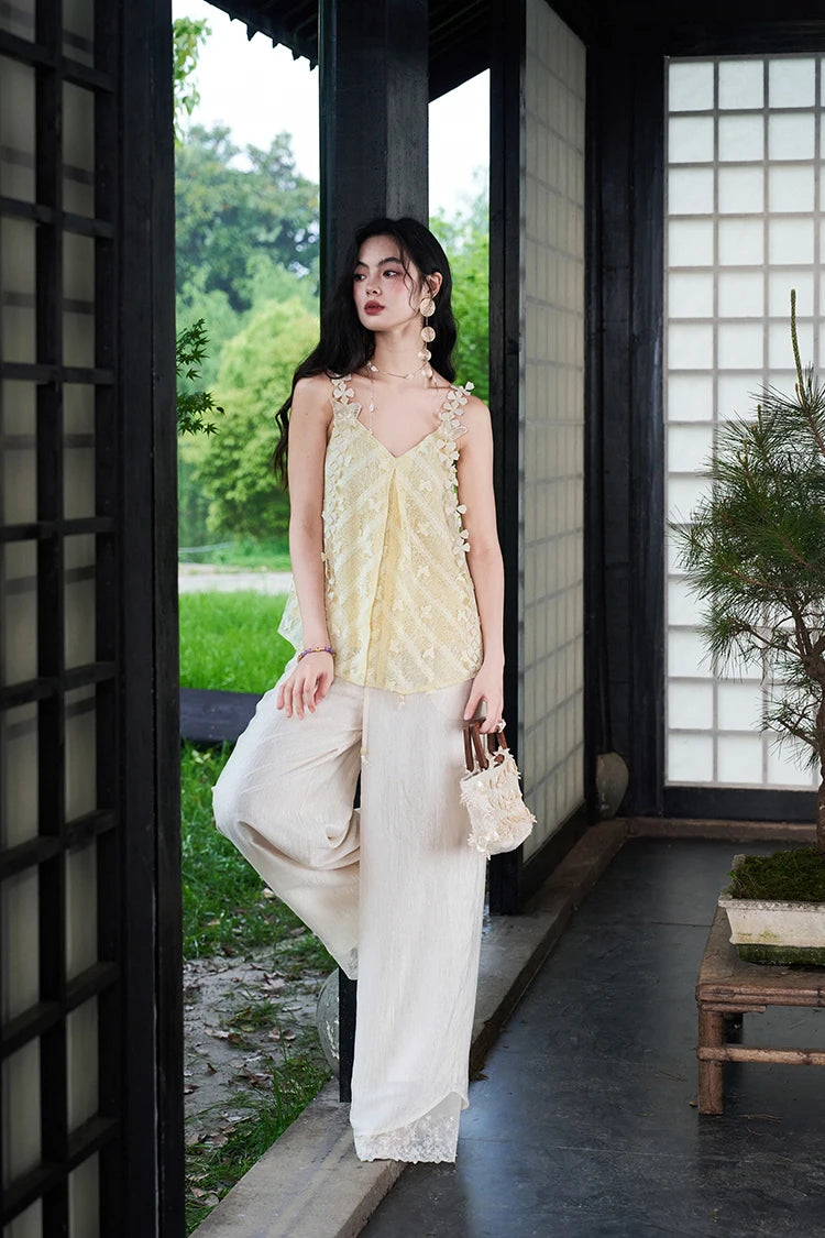 Floral 3D Lace Cami Top, V-Neck Flowy Sheer Tank Top, Romantic Casual Summer Camisole for Women