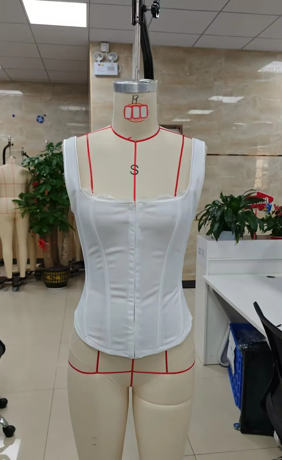 Womens Corset Bustier Top Square Neck Lace Trim Hook And Eye Closure Sleeveless Bodycon Slim Fit Camisole Party Clubwear