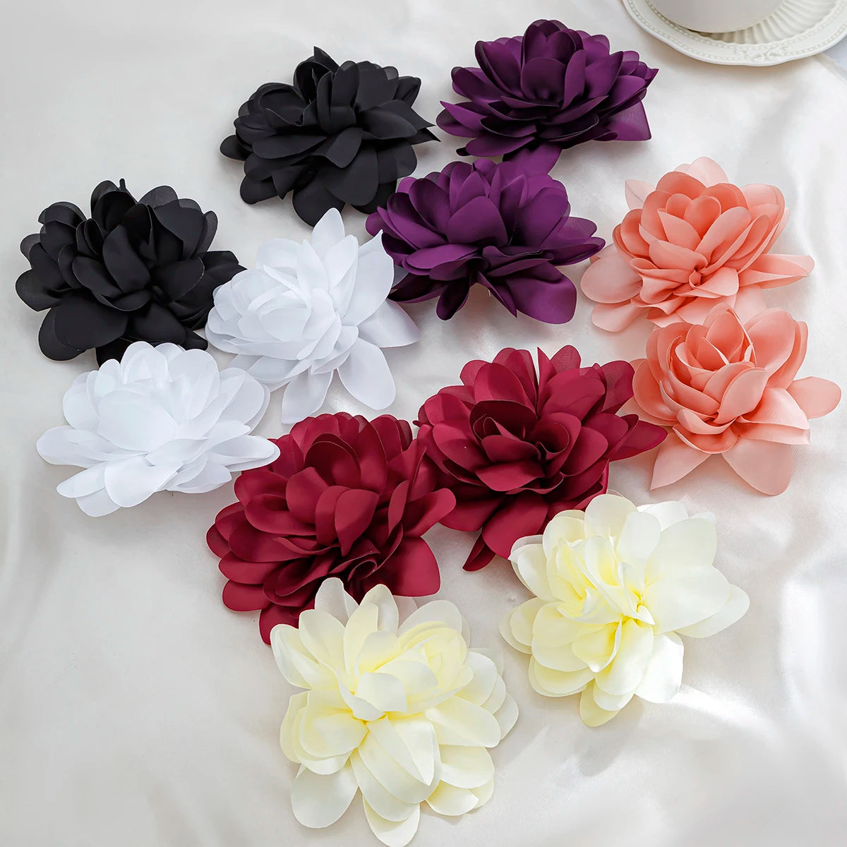 Exaggerated Big Silks Satins Flower Stud Earrings Women Elegant Petal Fluffy Fabric Pierced Earring Y2K Jewelry Wed Accessories