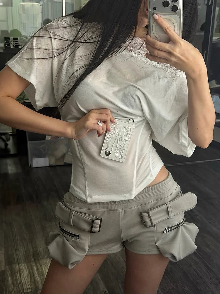 Zipper Pocket Short Women Belt Buckle Decoration Elastic Waist Folds Leisure Hip-Hop Style Hottie Fashion Streetwear