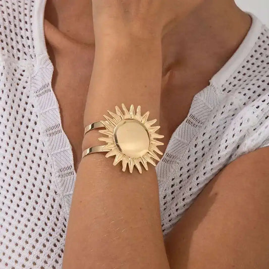 Trendy Vintage Sunflower Open Bracelet for Women Elegant Gold Color Arm Bangles Adjustable Jewelry Accessories 2025 New