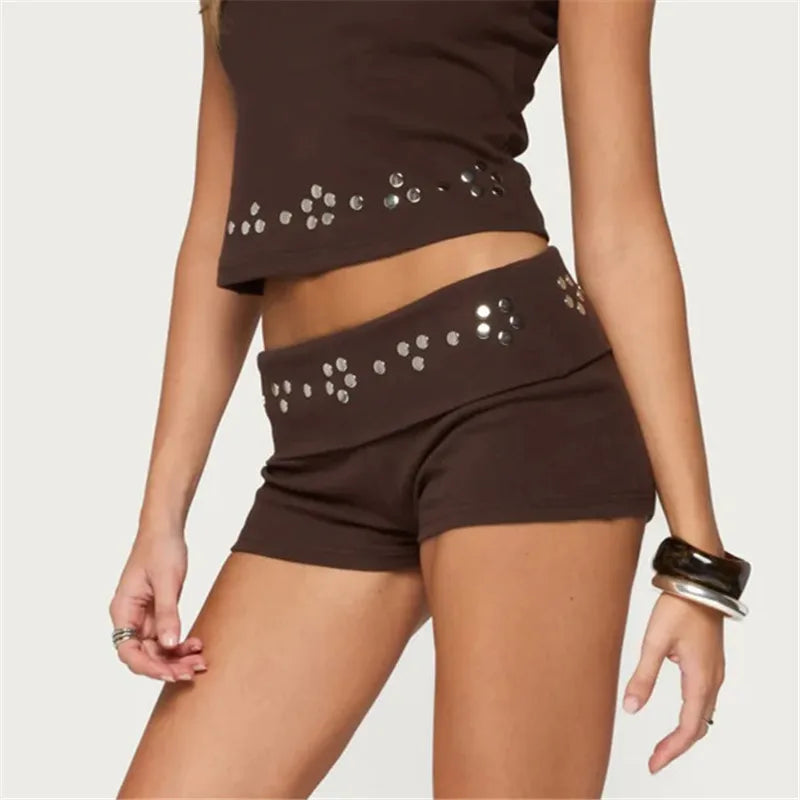 Women Low Waist Ribbed Mini Shorts Fold Waist Metal Rivet Studded Decor Slim Bodycon Hot Pants Street Clubwear Shorts