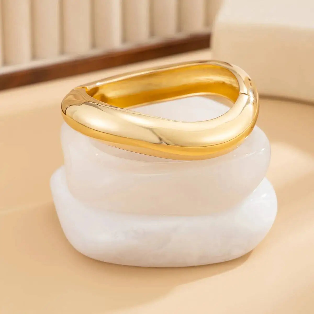 3 Styles Creative Irregular Acrylic Resin Wide Bangle Women Kpop Fashion Stackable Couple Charm Bracelet Steampunk Jewelry