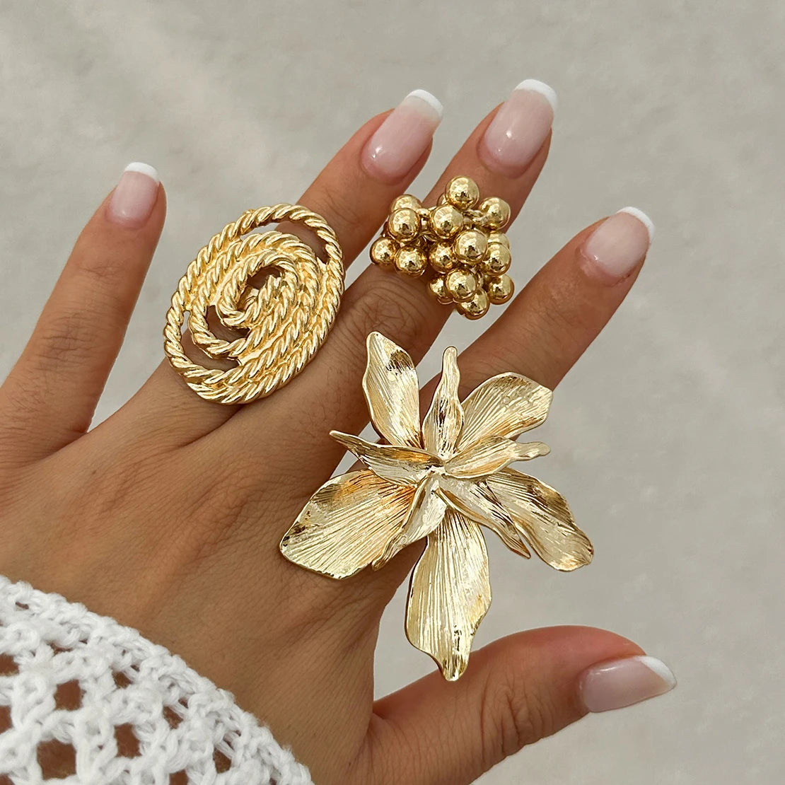 Unique Exaggerated Large Petal Flower Rings for Women Vintage Geometric Adjustable Finger Ring Grunge Jewelry Steampunk