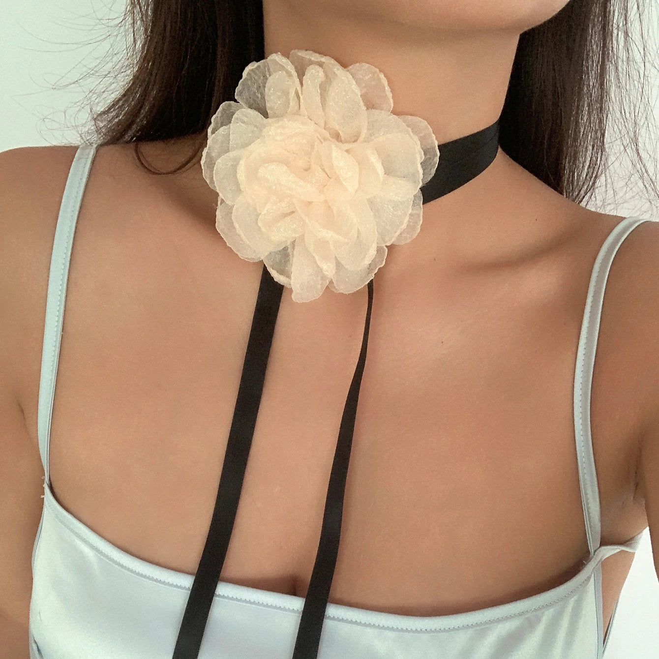 Exaggerated Goth Big Rose Flower Clavicle Chain Necklace for Women Romantic Kpop Adjustable Bowknot Choker Dinner Party Jewelry