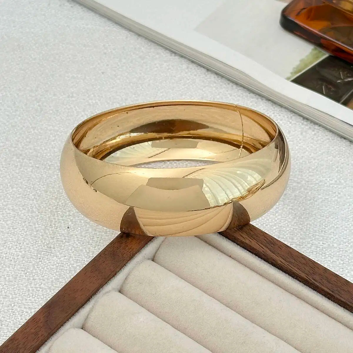 Women's Minimalist Glossy Big round Punk Bangle Bracelet Geometry Metal Stackable Wide Party Jewelry Accessory