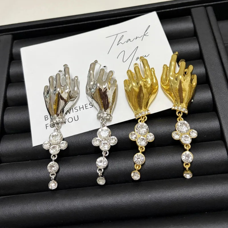 1PC Novelty Design Metal Hand Left Earcuff Dangle Earrings For Women Jewelry Fashion Show Statement Earrings Accessories