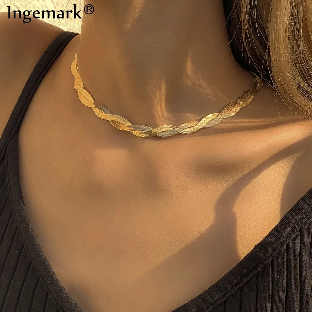 Unique Twisted Chunky Flat Snake Chain Necklace for Women Sexy Vintage Clavicle Choker Grunge Jewelry Gift Bijoux 2022