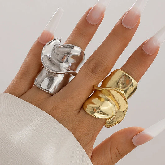 Exaggerated Large Irregular Metal Rings for Women Vintage Geometric Gold Color Finger Ring Daily Couple Wed Accessories
