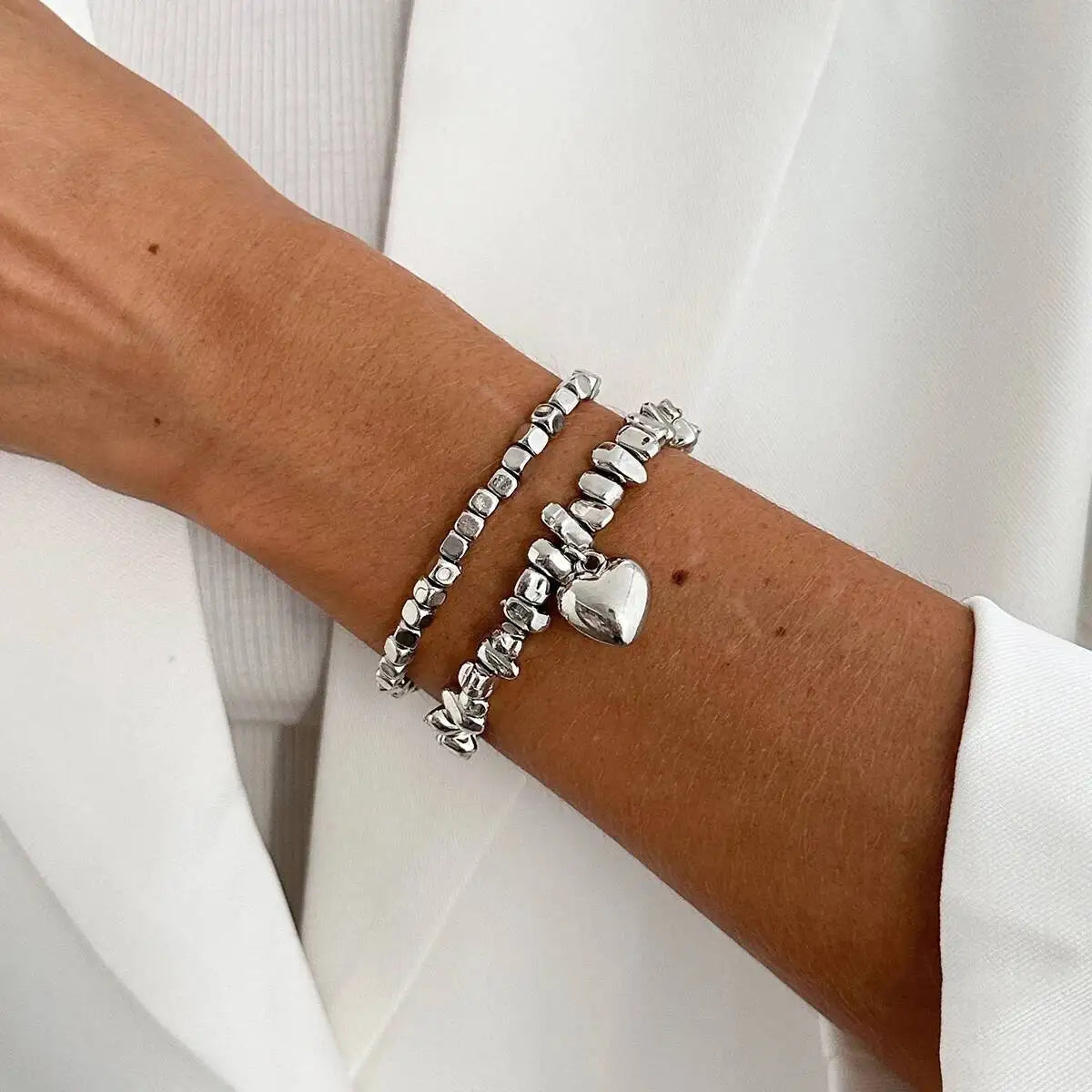 2Pcs/Set Creative Irregular Acrylic Beaded Bracelet Women Minimalist Heart Pendant Charm Bracelet 2026 Fashion Jewelry