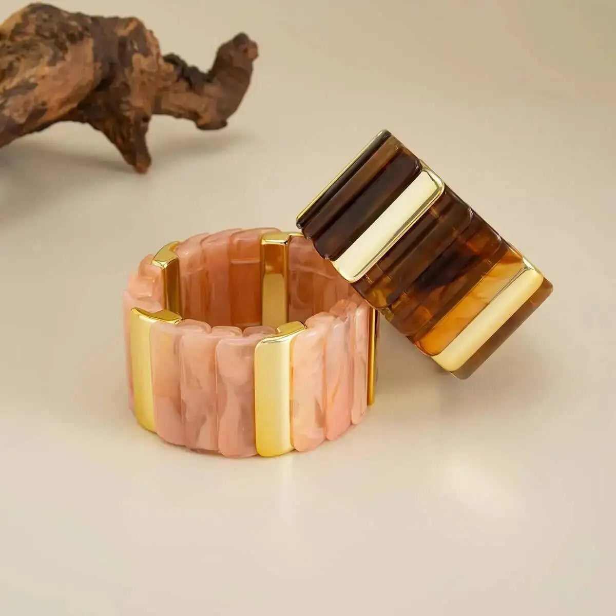 Vintage Acrylic Amber Elastic Geometric Chain Bracelet Women Punk Boho Stretchy Resin Splice Bangle Couple Jewelry 2026