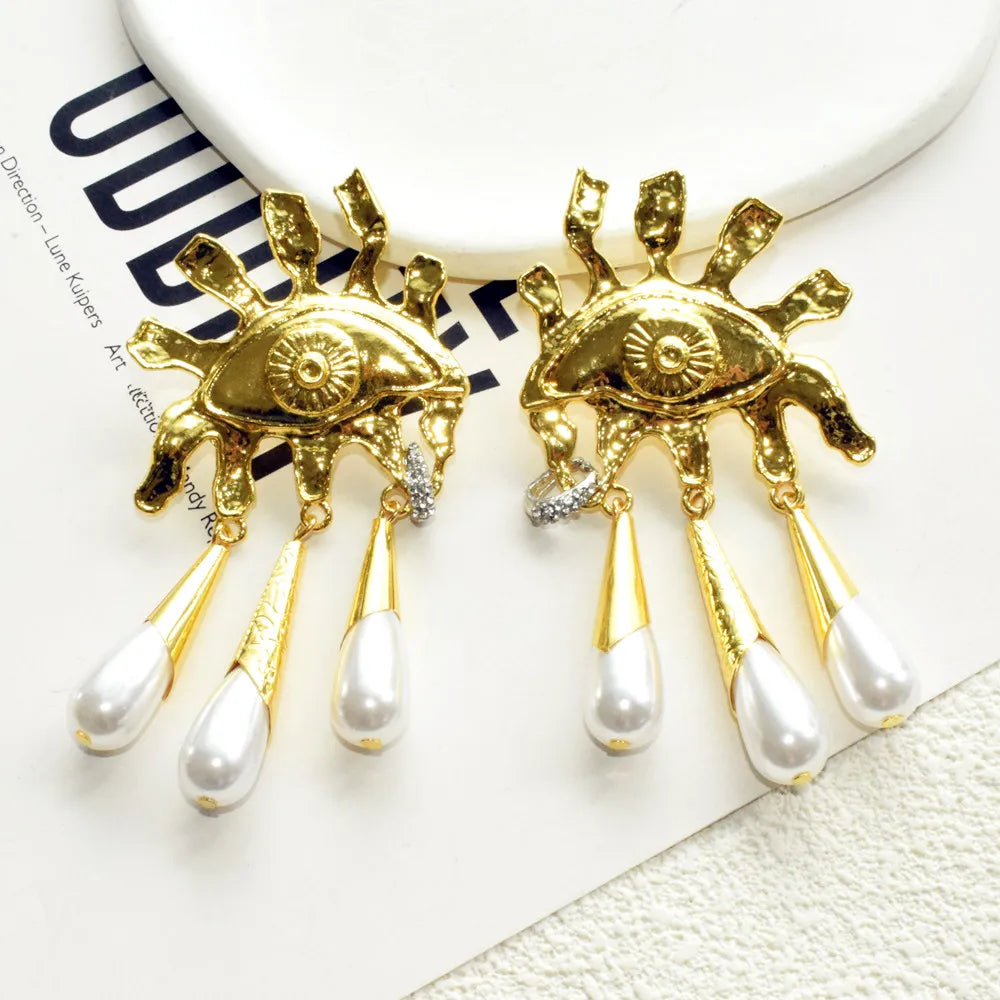 Vintage Metal Alloy With Rhinestone Big Eyes Dangle Earrings For Women Fashion Jewelry Exaggerated Lady Ears' Accessory