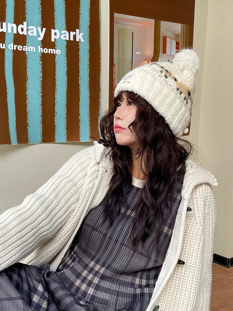 Casual Fair Isle Style Sheep Pattern Pom Pom Knit Beanie For Women