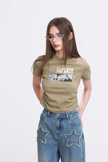 Women's Green Slim T-Shirt with Portrait Graphic Print, Y2K Ruched Short Sleeve Tee for Summer, Chic Aesthetic Crop Top