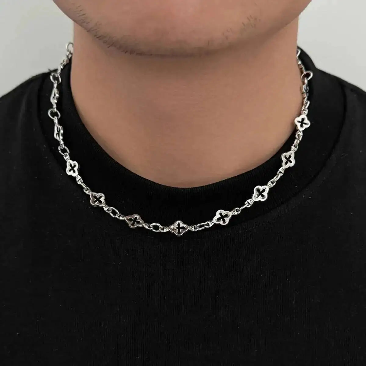 Hip Hop Punk Hollow Four Leaf Clover Necklace Man Trend Clavicle Chain Luxury Unisex Choker Jewelry Kpop Accessories