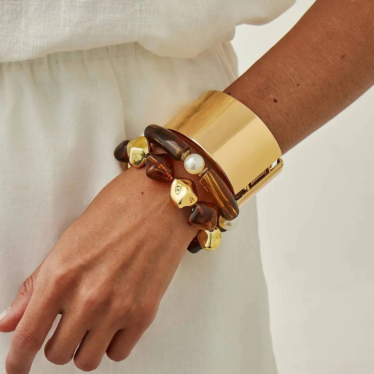 Vintage Brown Coffee Elastic Acrylic Bamboo Bangle Bracelets for Women Hip Hop Metal Cuff Spring Wide Bangles Jewelry