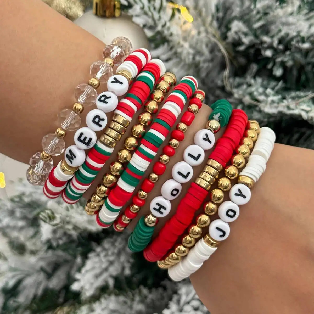 10Pcs/Set New Fashion Elastic Christmas Bracelets for Women Cute Red Green Beaded Chain Bracelet Christmas Jewelry 2026