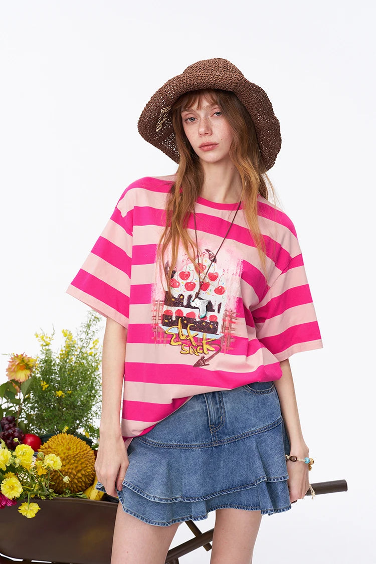 Women's Striped Cake Graphic Oversized T-Shirt, Cute Cherry Print Casual Tee, Y2K Aesthetic Short Sleeve Summer Top