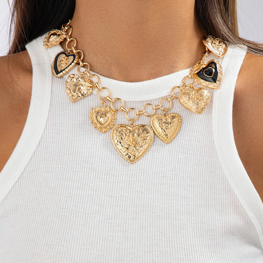 2025 Trendy Vintage Love Heart Pendants Necklaces For Women Unique Temperament Gold Color Choker Necklace Charm Jewelry