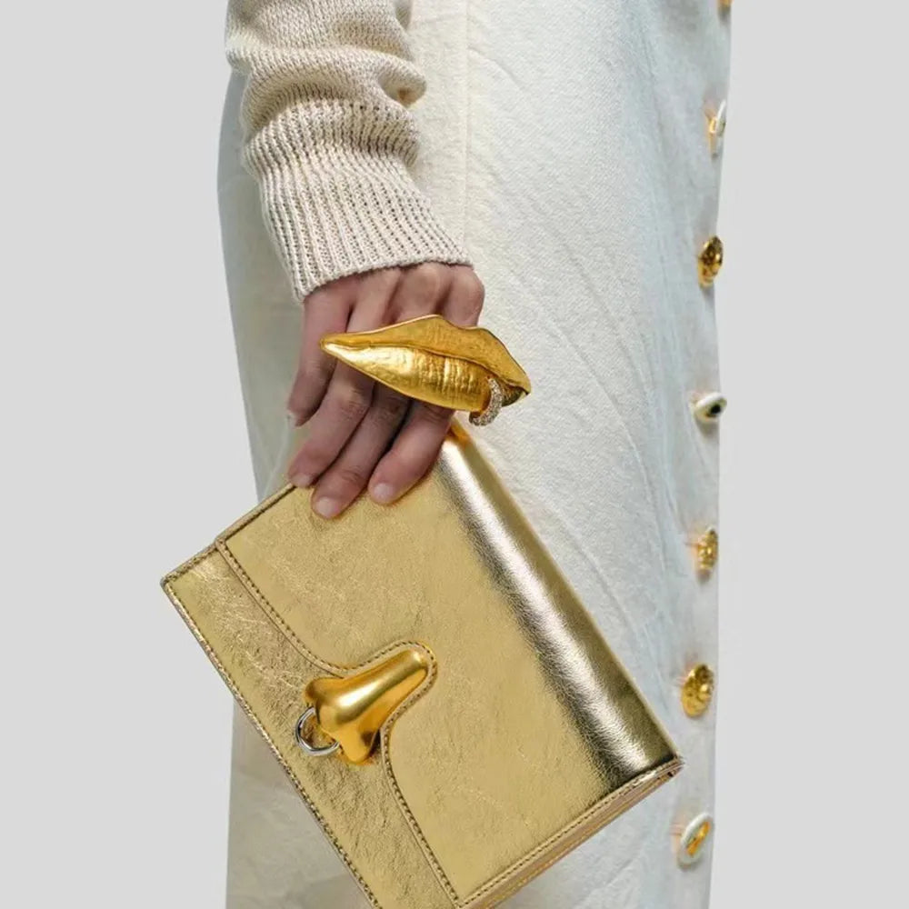 Exaggerated Personality Metal Golden Plated Lips Shaped Adjustable Ring For Women Fashion Finger Jewelry Accessories