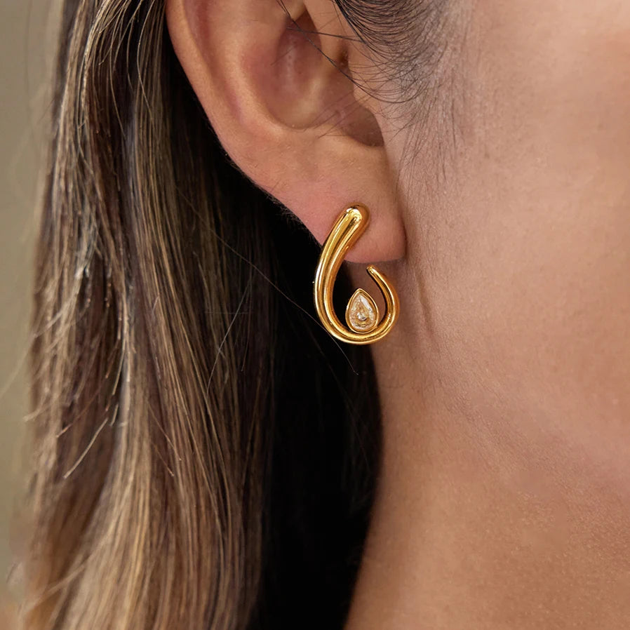 Exquisite Stainless Steel Spiral Hoop Earrings Unusual Anti Allergic Waterproof Metal Gold Color Jewelry Party Gift